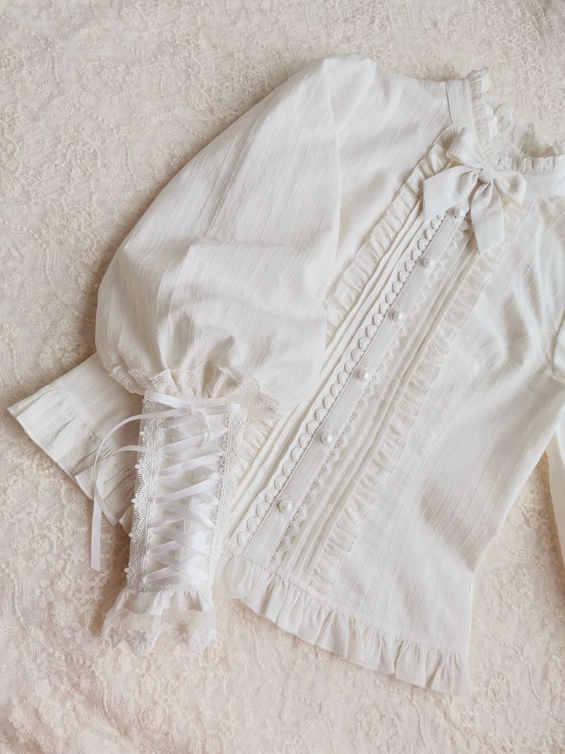 Yilia - Winter Mutton Sleeves Lace Flounce Lolita Blouse