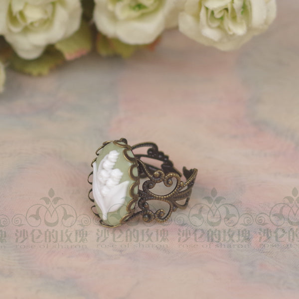 Rose of Sharon - Cameo Lolita Necklace and Ring