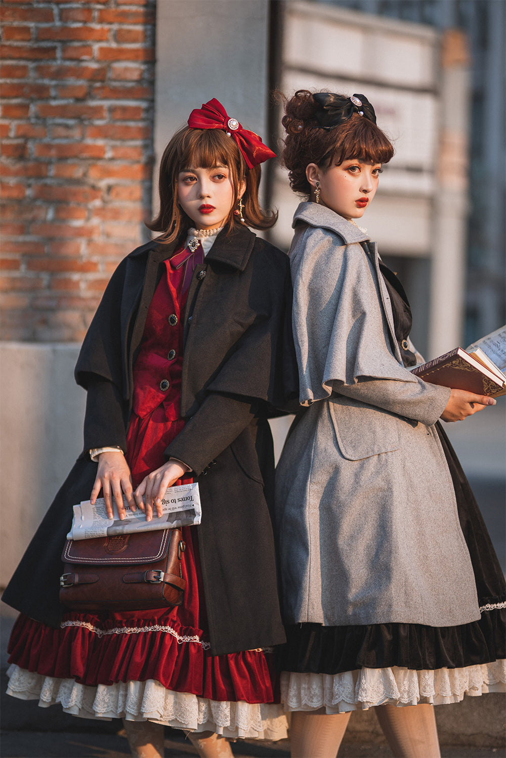 Miss Point - Rose Silhouette - Vintage Woolen Cape Hooded Long Coat