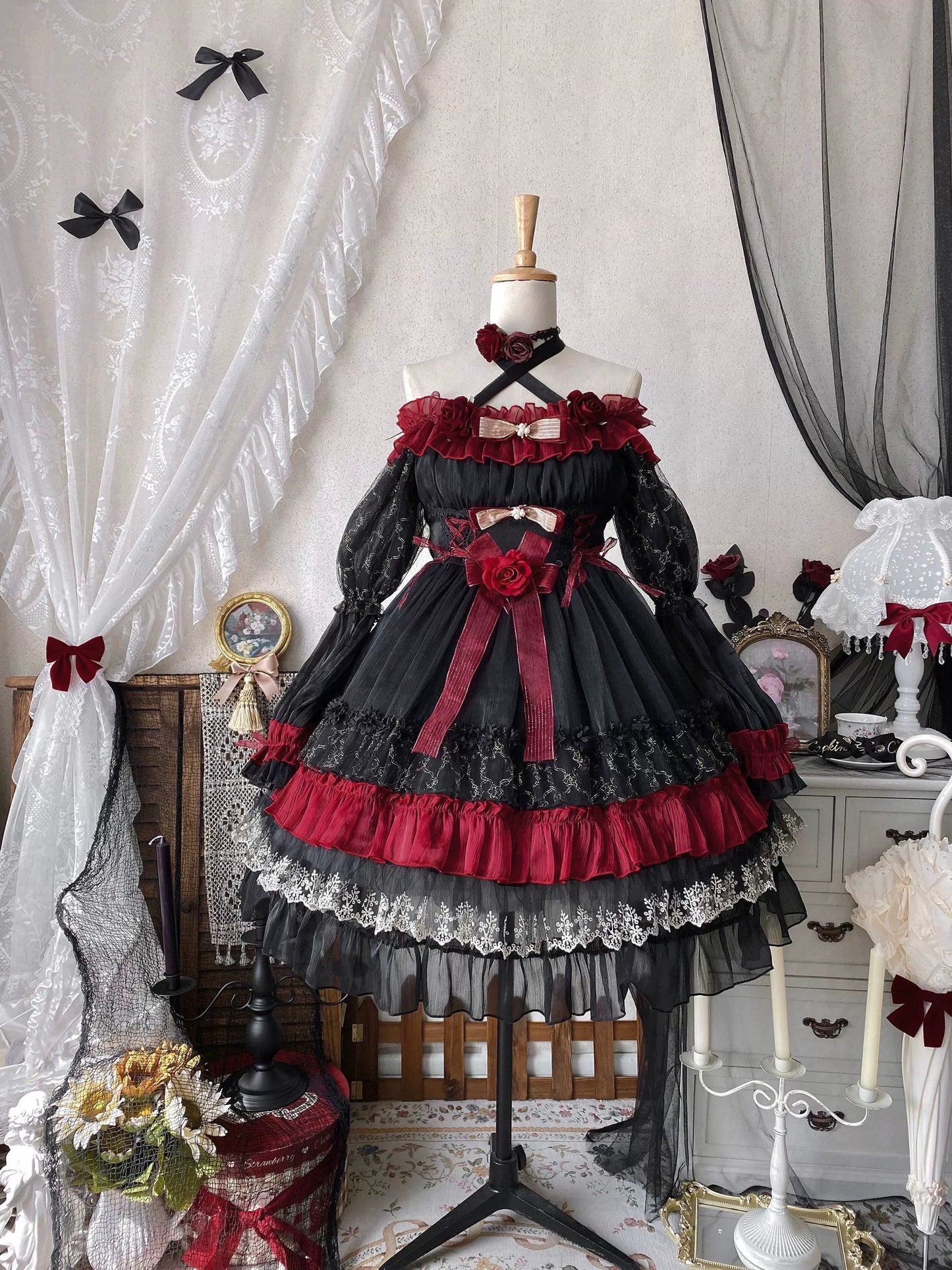 Uncle's Workshop - Night of Berea - Gothic Lolita OP Black and Red Lolita Dress