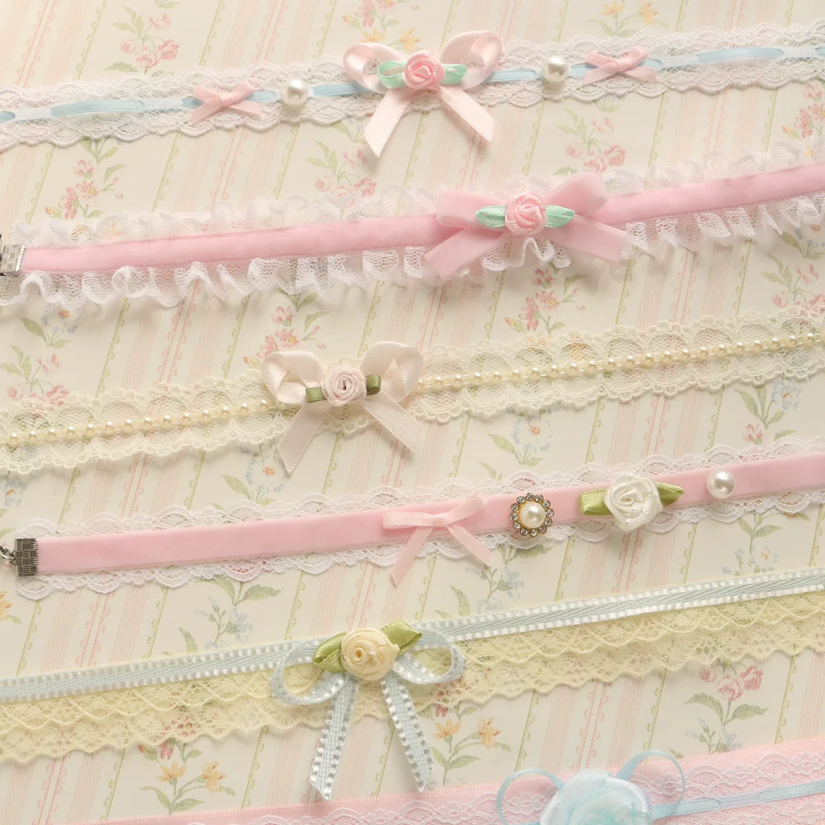 Creamy Bubbles - Sweet Lolita Choker Vintage Lace Rose Handmade Necklace