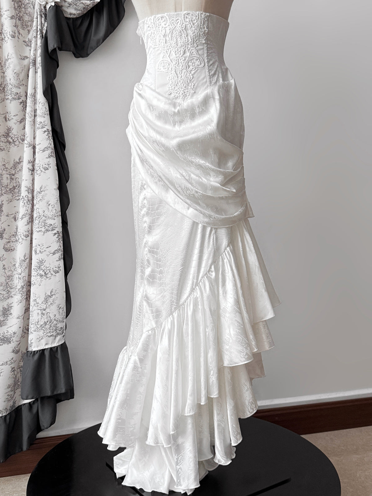 Muppet Mind Ben - Oracle - Gothic Lolita Mermaid Long Drape Skirt with Fishbone Corset