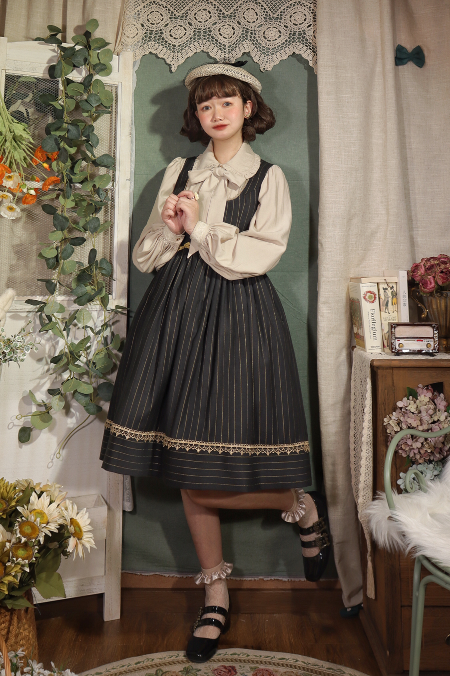 YuanSu - Mayer's Whisper - Vintage Lolita Large Sleeve Blouse