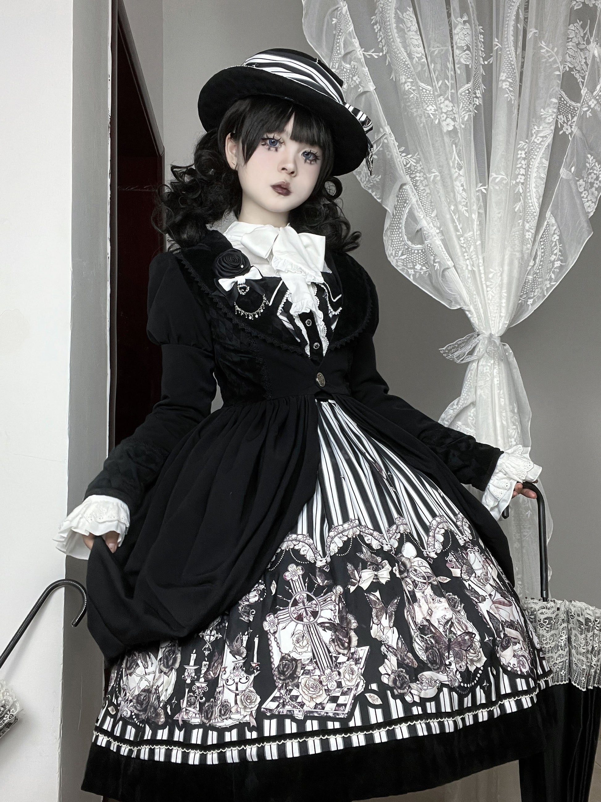 Little Bear - Gothic Lolita Black and White Striped JSK Set