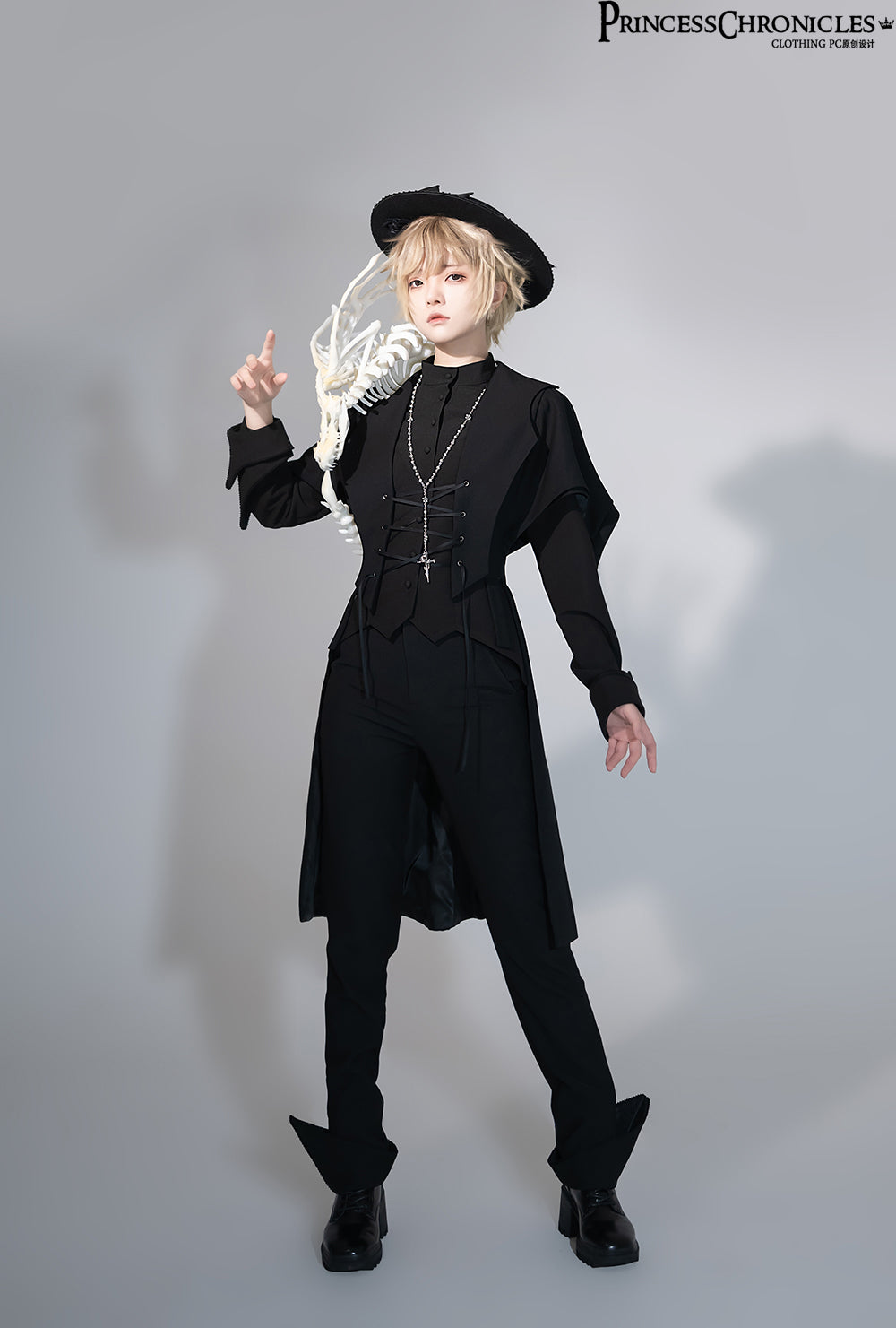 Princess Chronicles - Yan Ye - Ouji Lolita Black Shirt, Irregular Hem