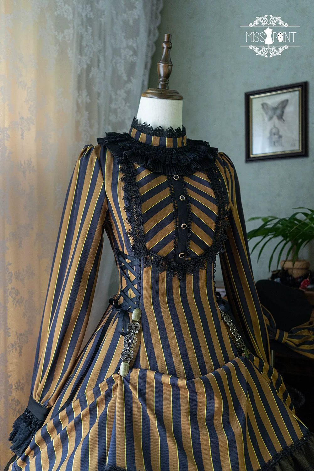 Miss Point - Perintz Manor - Gothic Lolita OP Long Sleeve Retro Lolita Dress