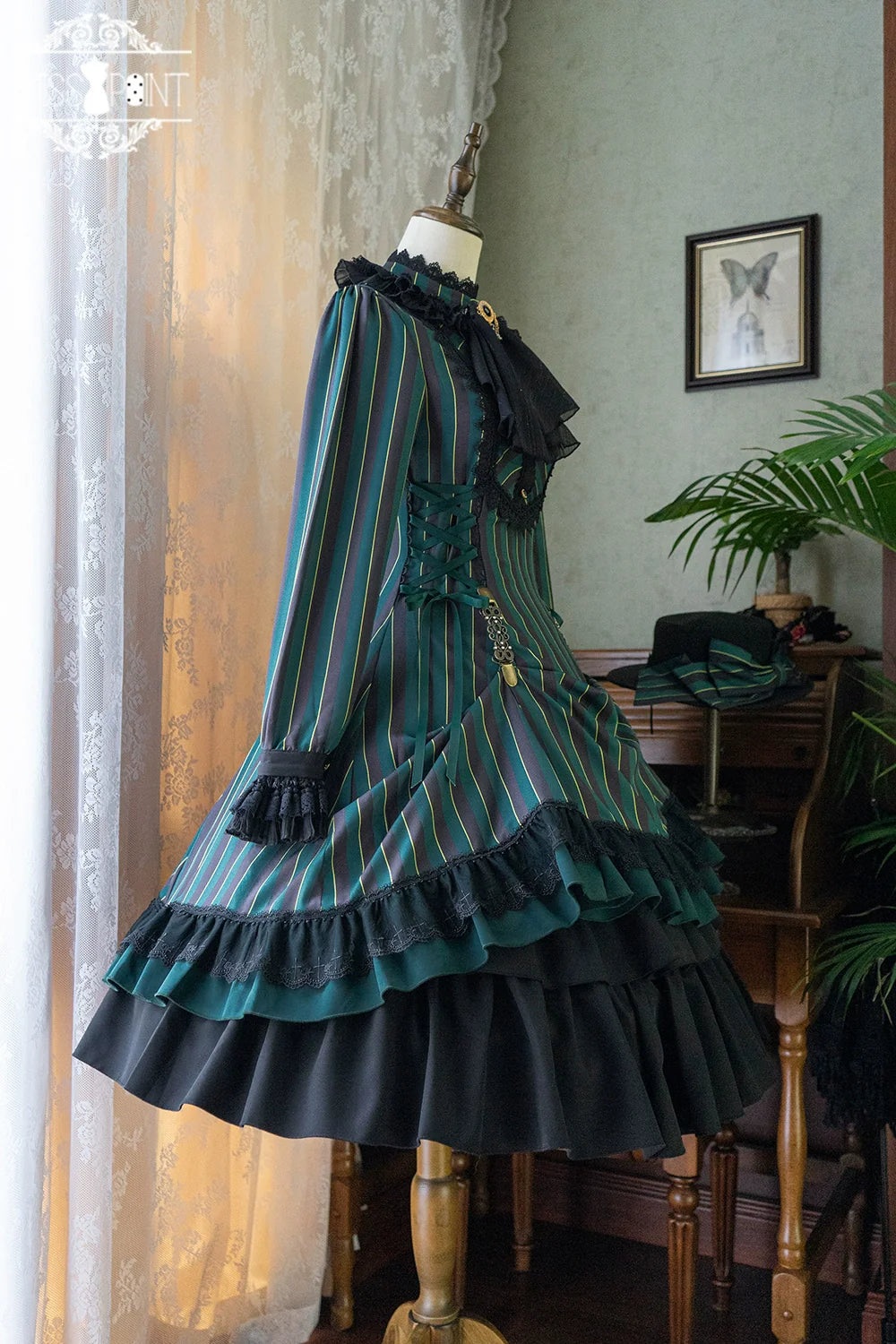 Miss Point - Perintz Manor - Gothic Lolita OP Long Sleeve Retro Lolita Dress