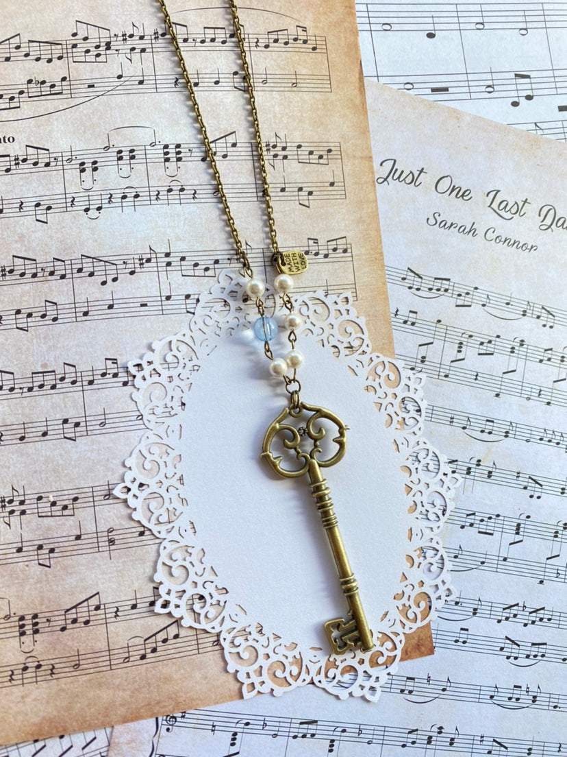 Halloween Alice - Vintage Lolita Key-Shaped Necklace Chain