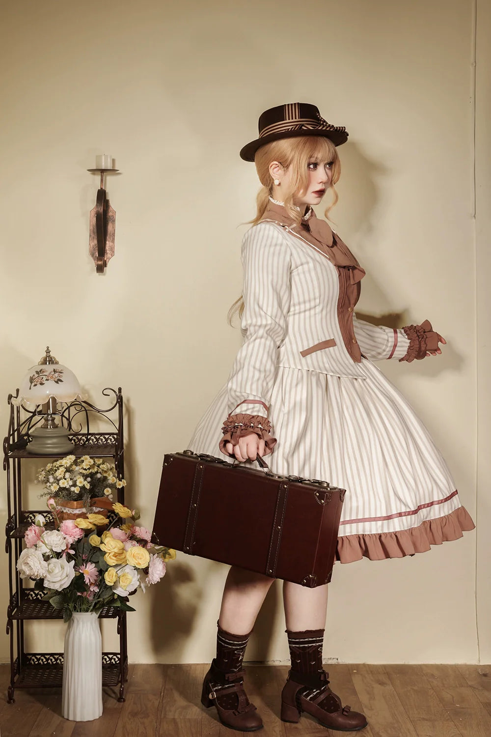 Miss Point - Classical Chocolate - Classic Lolita Jacket Elegant Striped Short Outwear