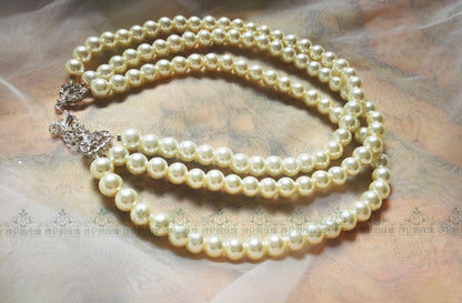 Rose of Sharon - Hepburn time - Retro Elegant Tiered Pearl Choker
