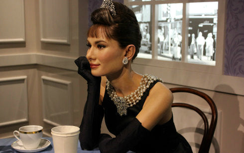 Rose of Sharon - Hepburn time - Retro Elegant Tiered Pearl Choker