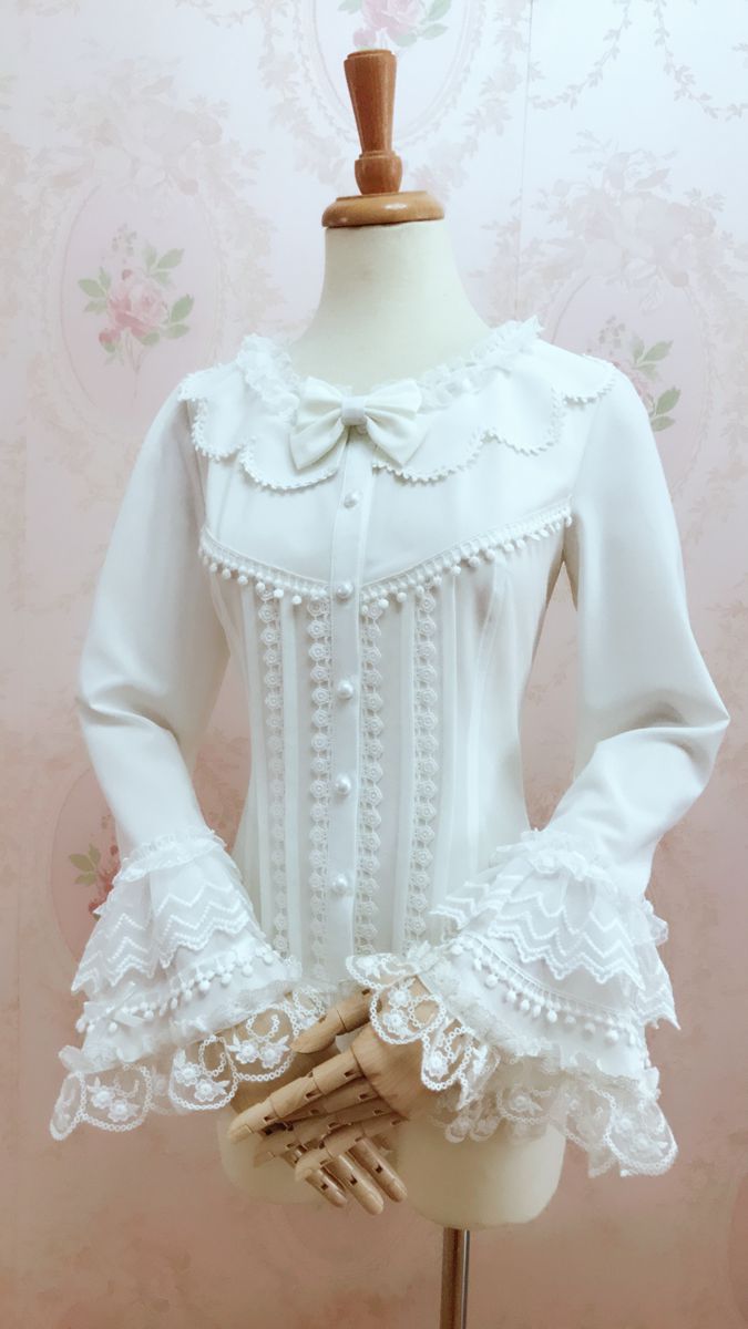 Yilia - Petal Collar Princess Sleeve Vintage Blouse