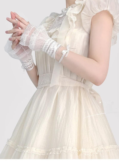 Hua Nai Cat - Star and Moon - Bridal Lolita Cuffs White and Black Ballet Style Lace Cuffs