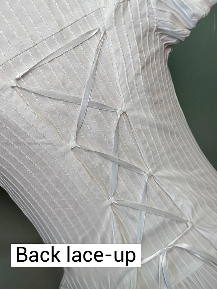 Shuang Sheng Xiao Xiong - Bite The Cake - White Sweet Lolita Blouse, Lace-Up Back