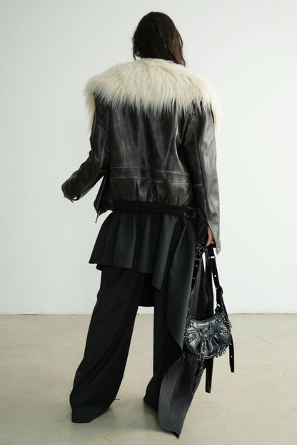 Restrained Pleated Casual Pants With Skirt Set-Up