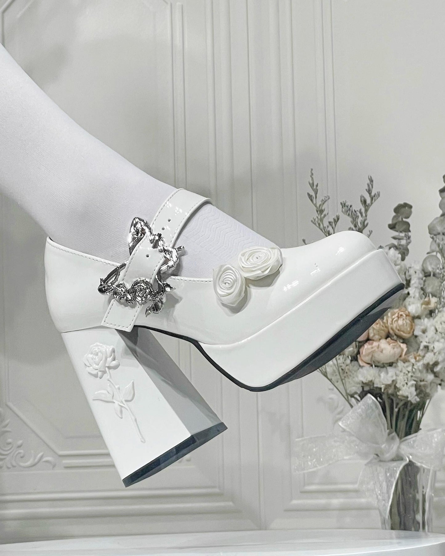 Dreamland - Cyclic Wonders - Elegant Lolita High Platform Shoes with Butterfly and Rose Details