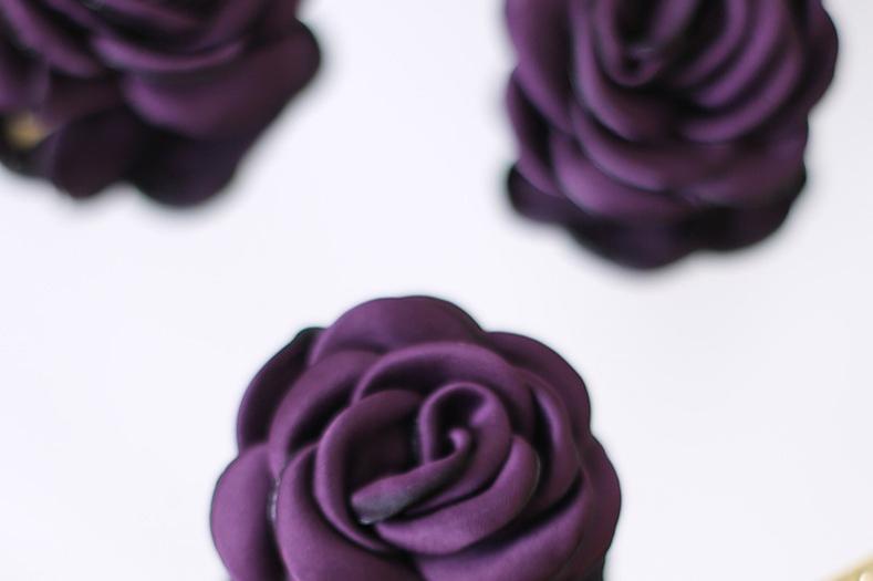 Xiaogui - Retro Lolita Brooch Rose Hairpins Flower Headdress