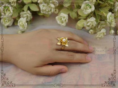 Rose of Sharon - Classical Lolita Pearl Ring Rose Flower Ring