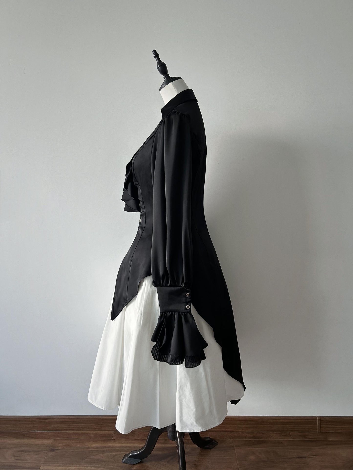 Muppet Mind Ben - Dream - Ouji Lolita Blouse Elegant V-neck Swallowtail Hem Shirt