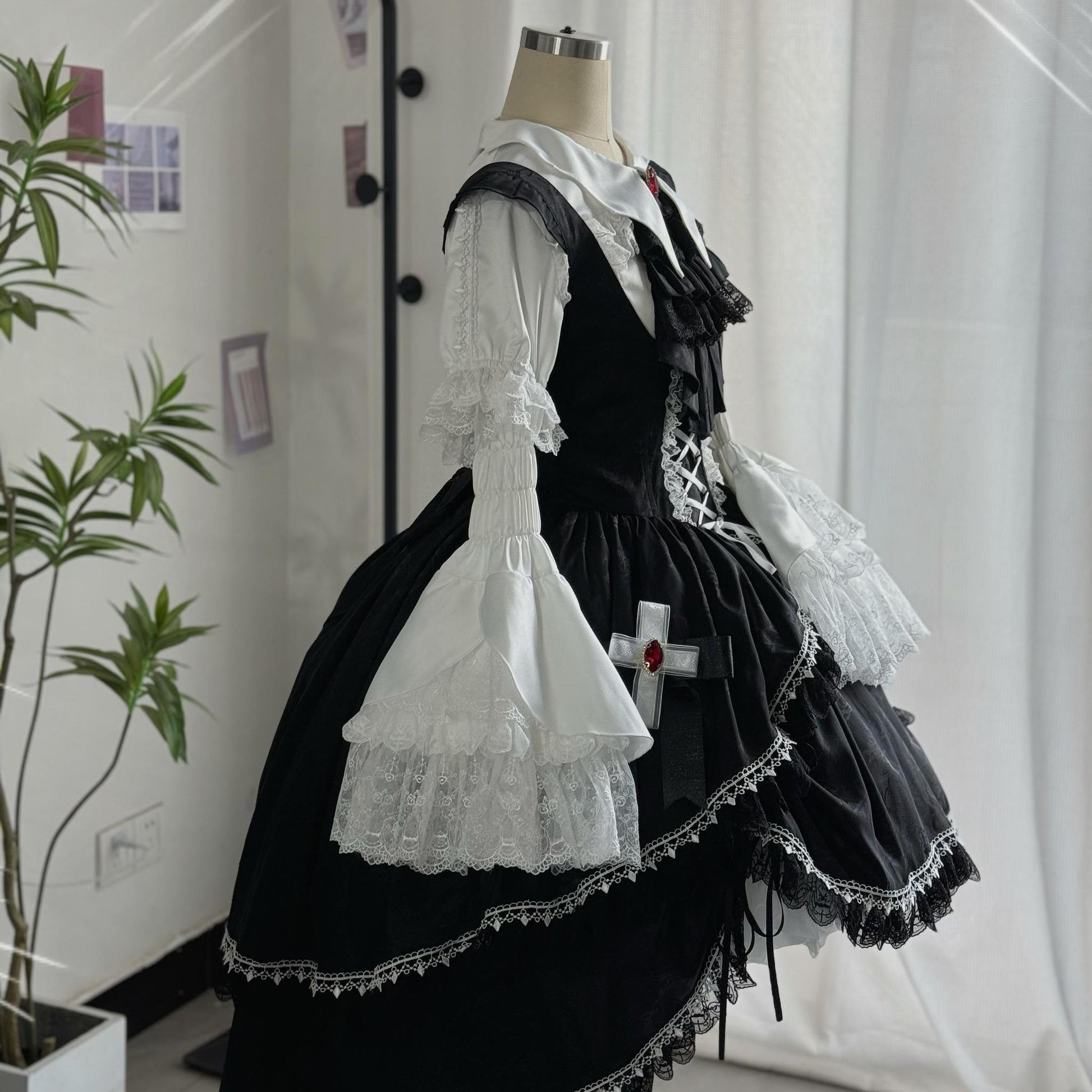 CastleToo - Night Rose - Elegant Ouji Lolita Suits, JSK / Shorts