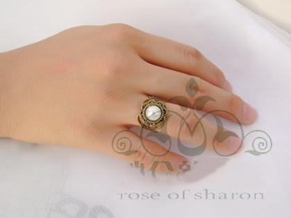 Rose of Sharon - Vintage Lolita Accessories Pearl Ring Ring