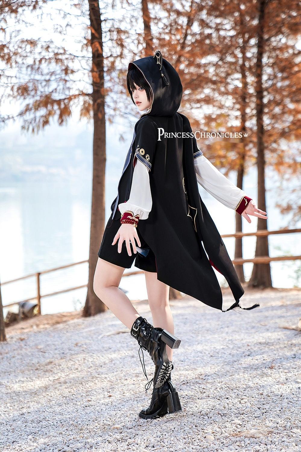 Princess Chronicles - Fortune and Treasure - Chinese Style Shorts Set with Cash Coins Details