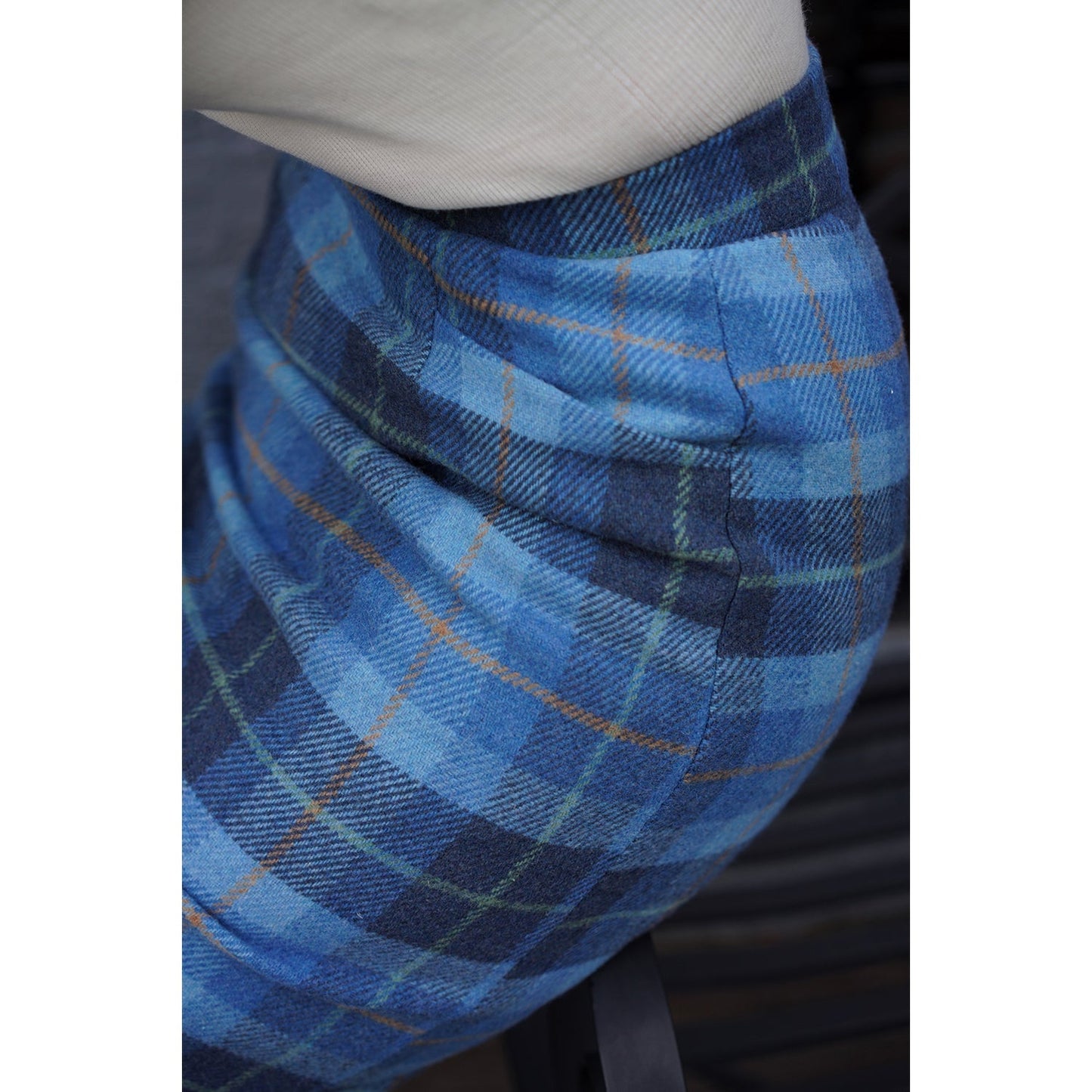 Blue indigo plaid wool tight skirt