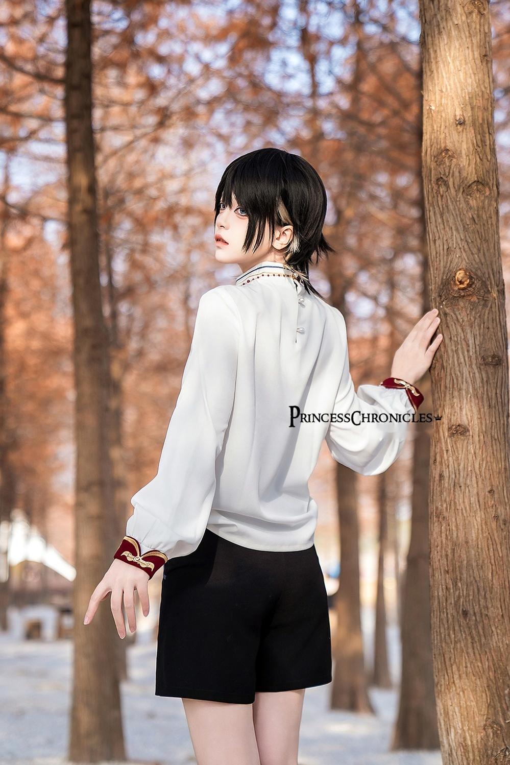 Princess Chronicles - Fortune and Treasure - Chinese Style Shorts Set with Cash Coins Details