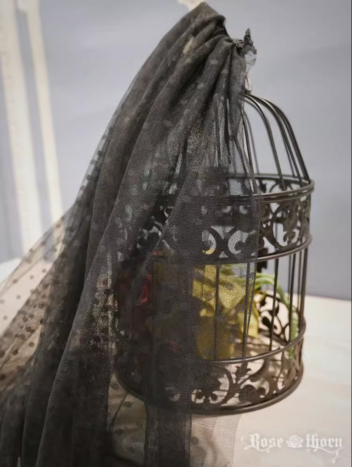 Rose Thorn - Marisa Impression Black and White Halloween Witch Hat