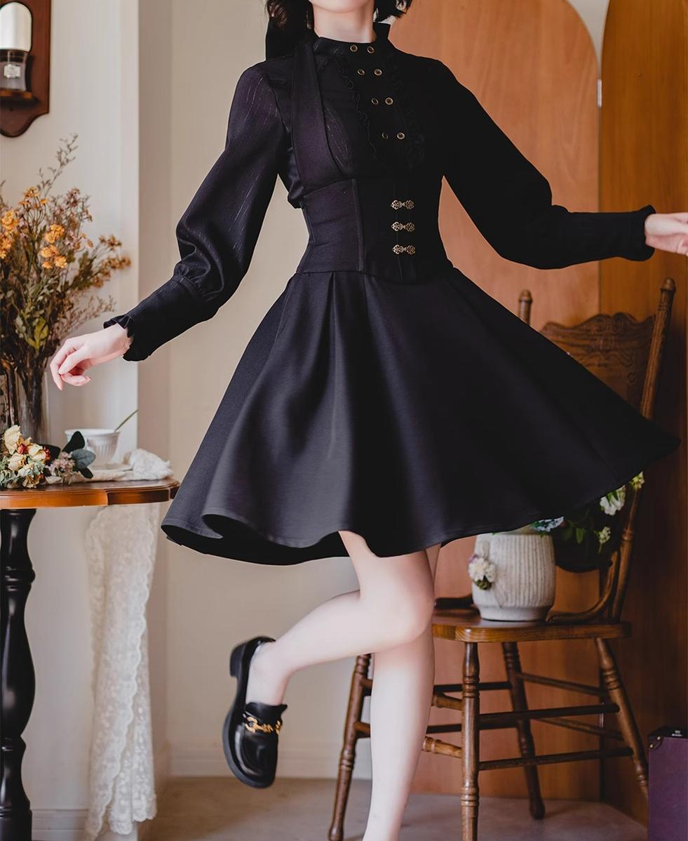 Forest Wardrobe - Vintage Lolita Fishbone Halter SK, Autumn Jacket