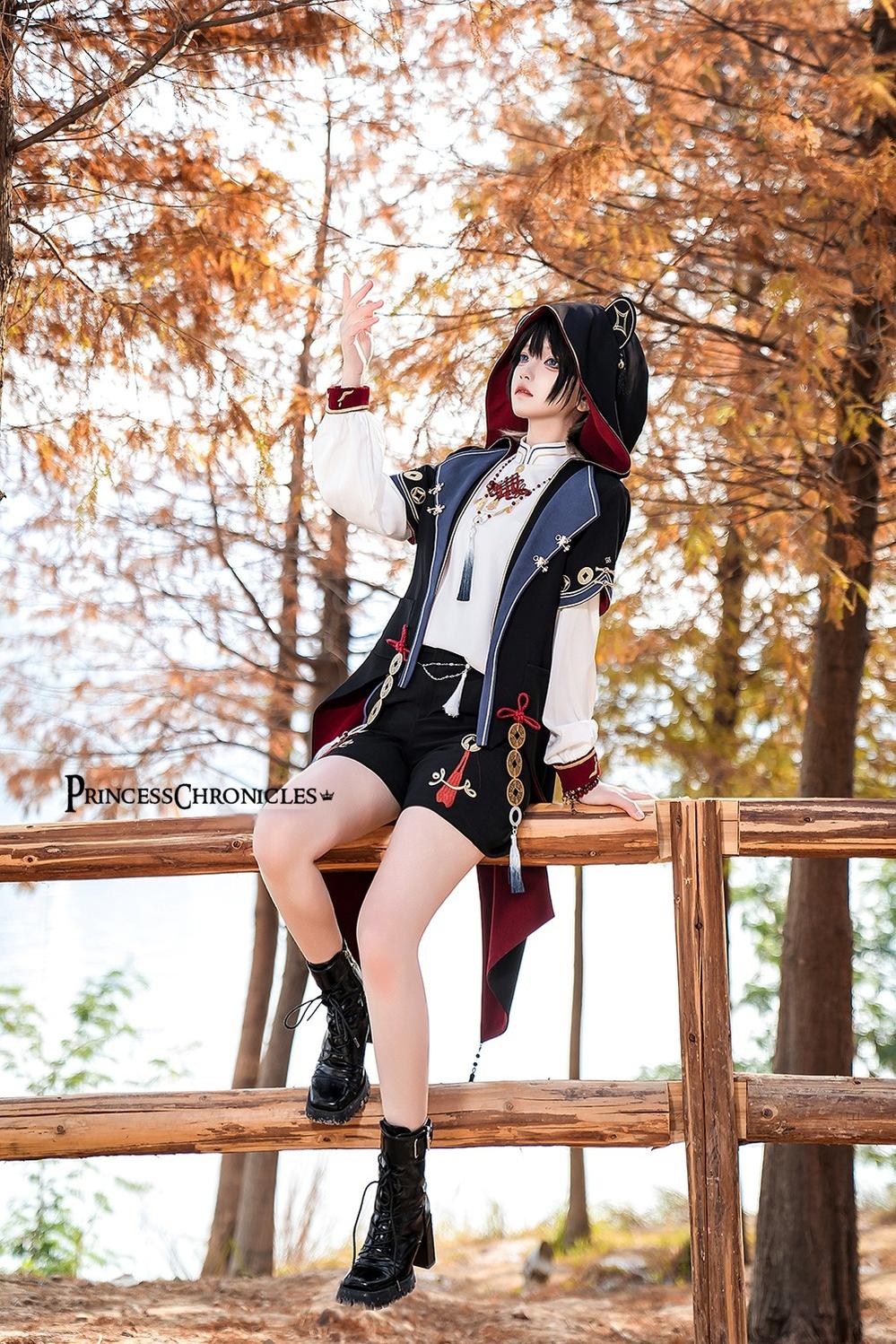 Princess Chronicles - Fortune and Treasure - Chinese Style Shorts Set with Cash Coins Details