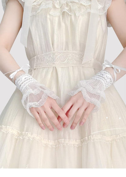 Hua Nai Cat - Star and Moon - Bridal Lolita Cuffs White and Black Ballet Style Lace Cuffs