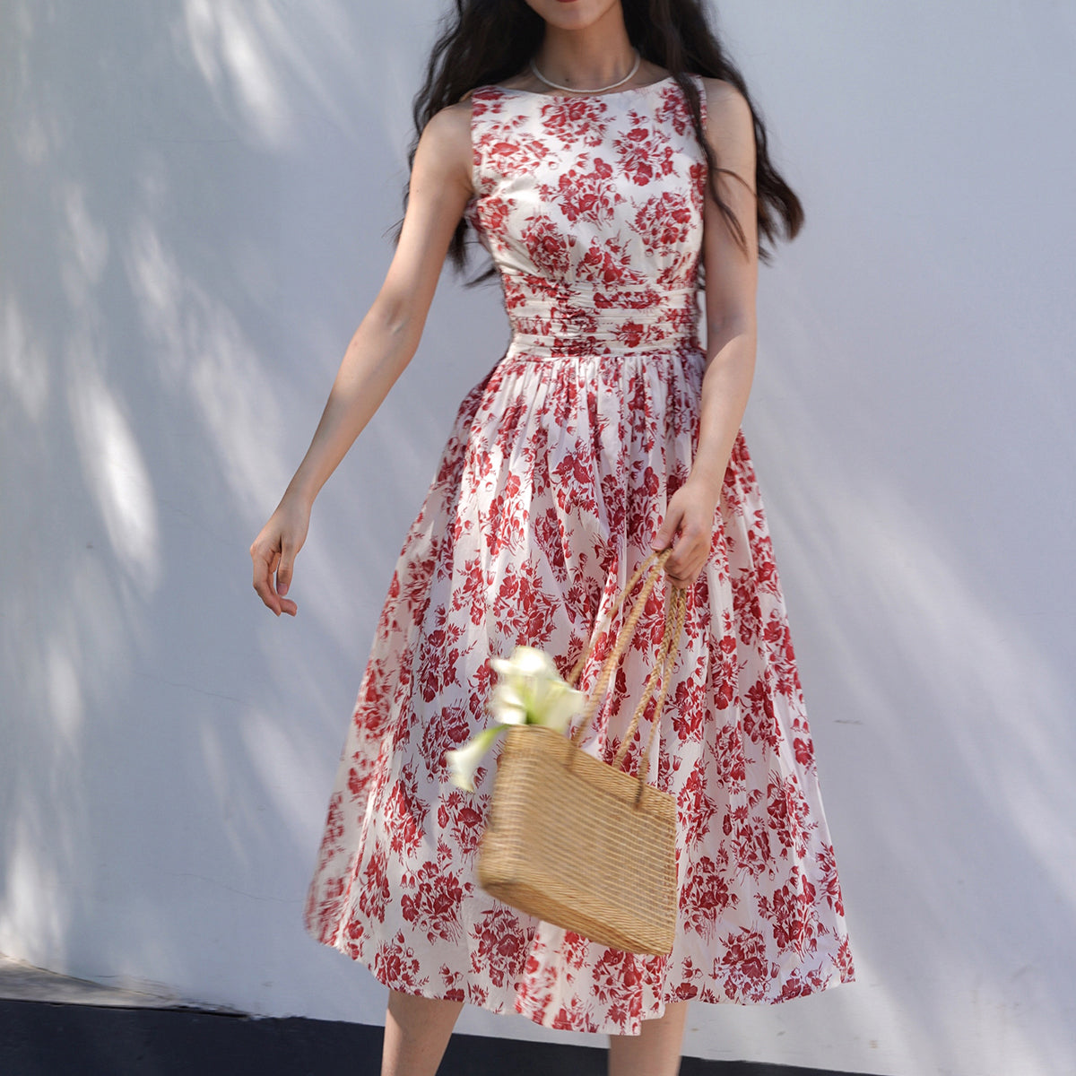 Red flower pattern sleeveless dress