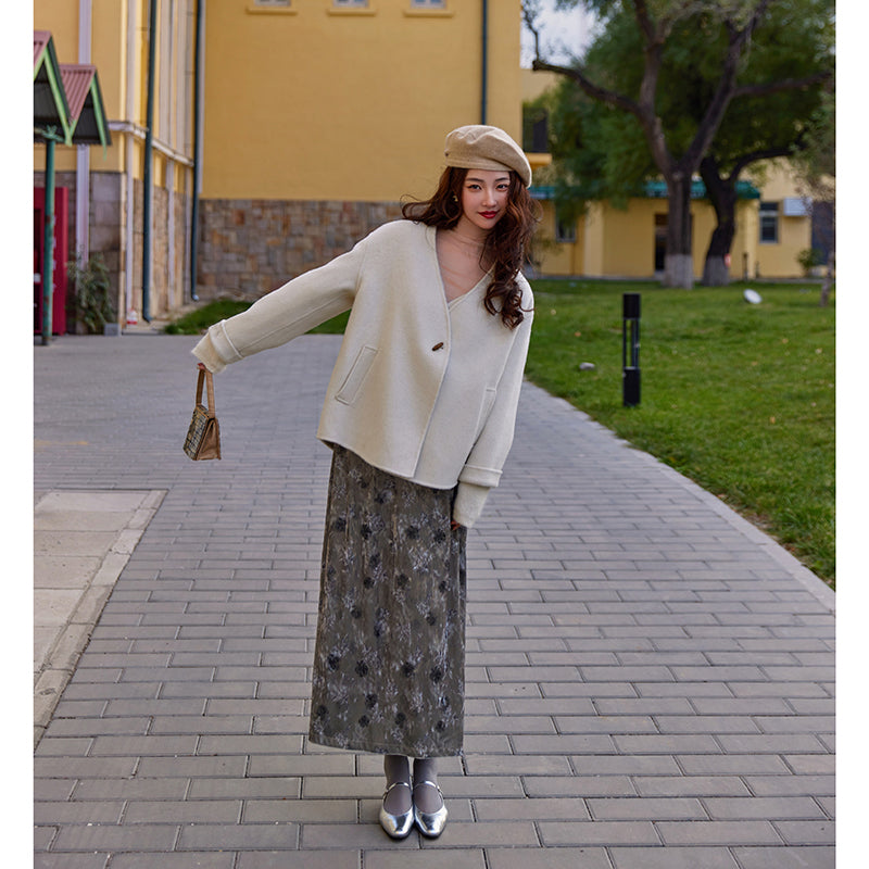 Bouquet pattern velvet long skirt