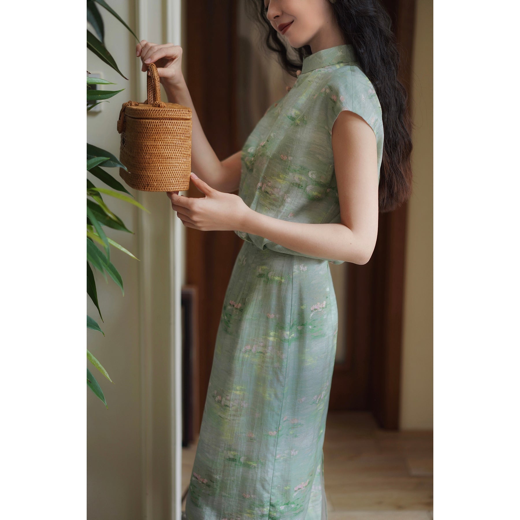 Water lily pond chinese dress