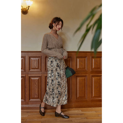 Bouquet pattern velvet long skirt