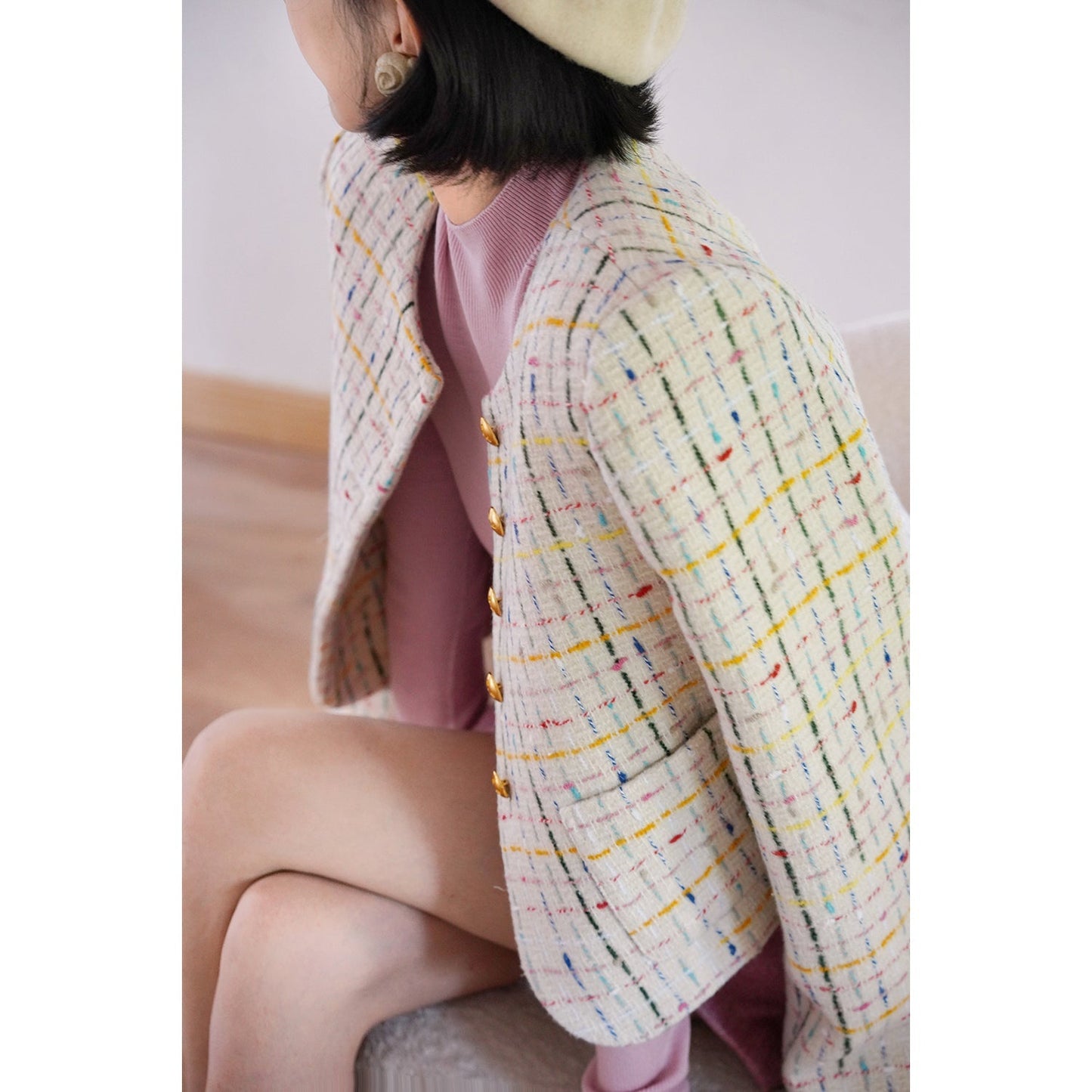 Colorful embroidered tweed short jacket