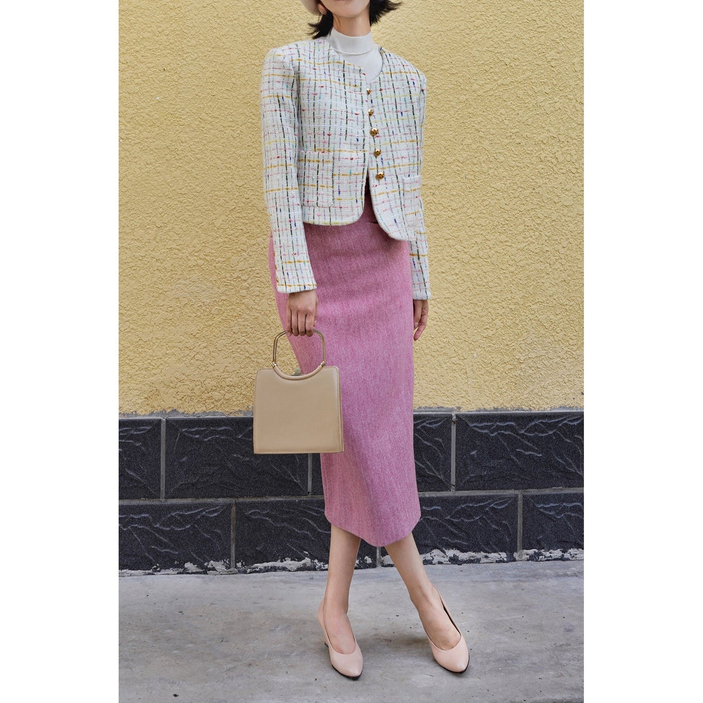 Pale red lady's tweed middle skirt