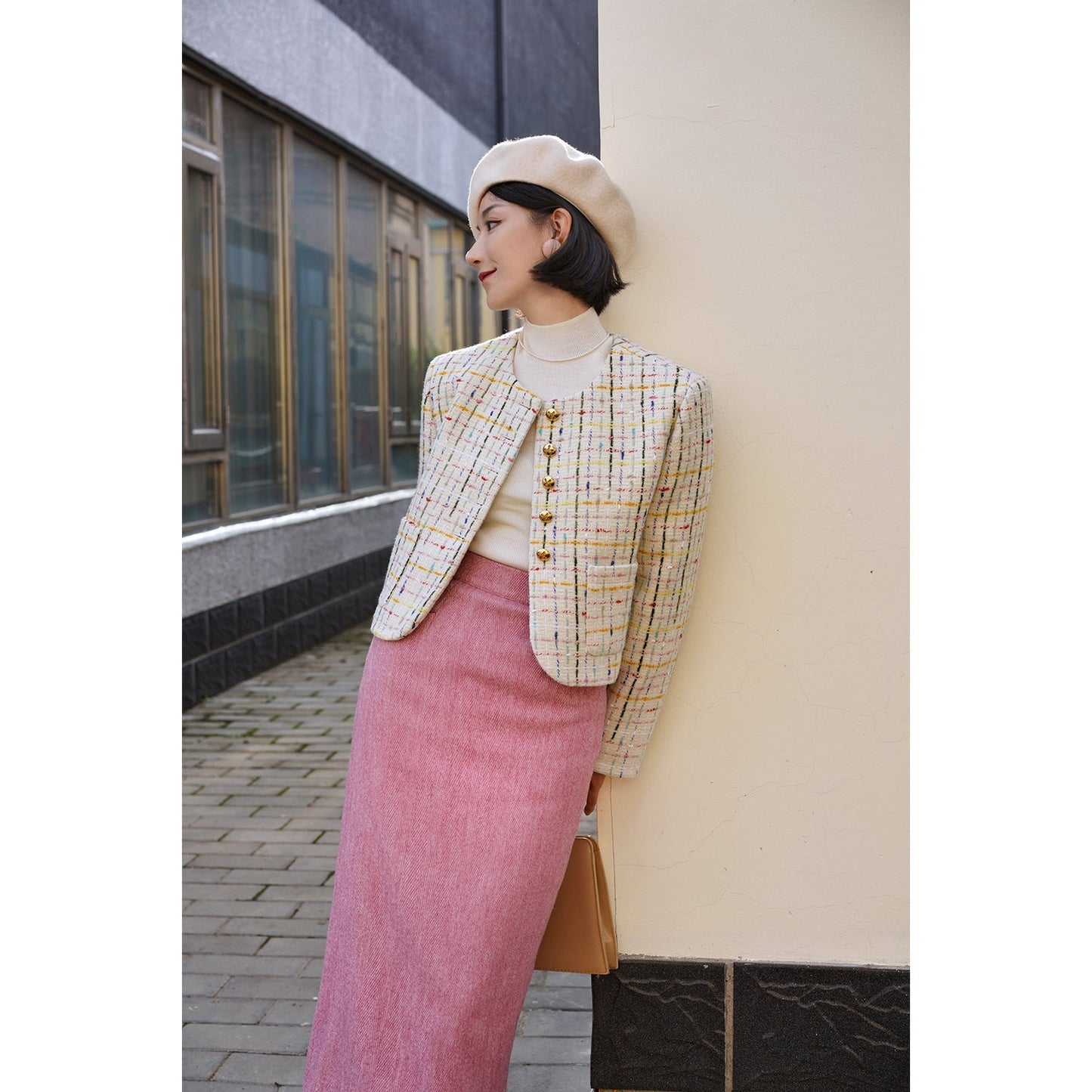 Pale red lady's tweed middle skirt