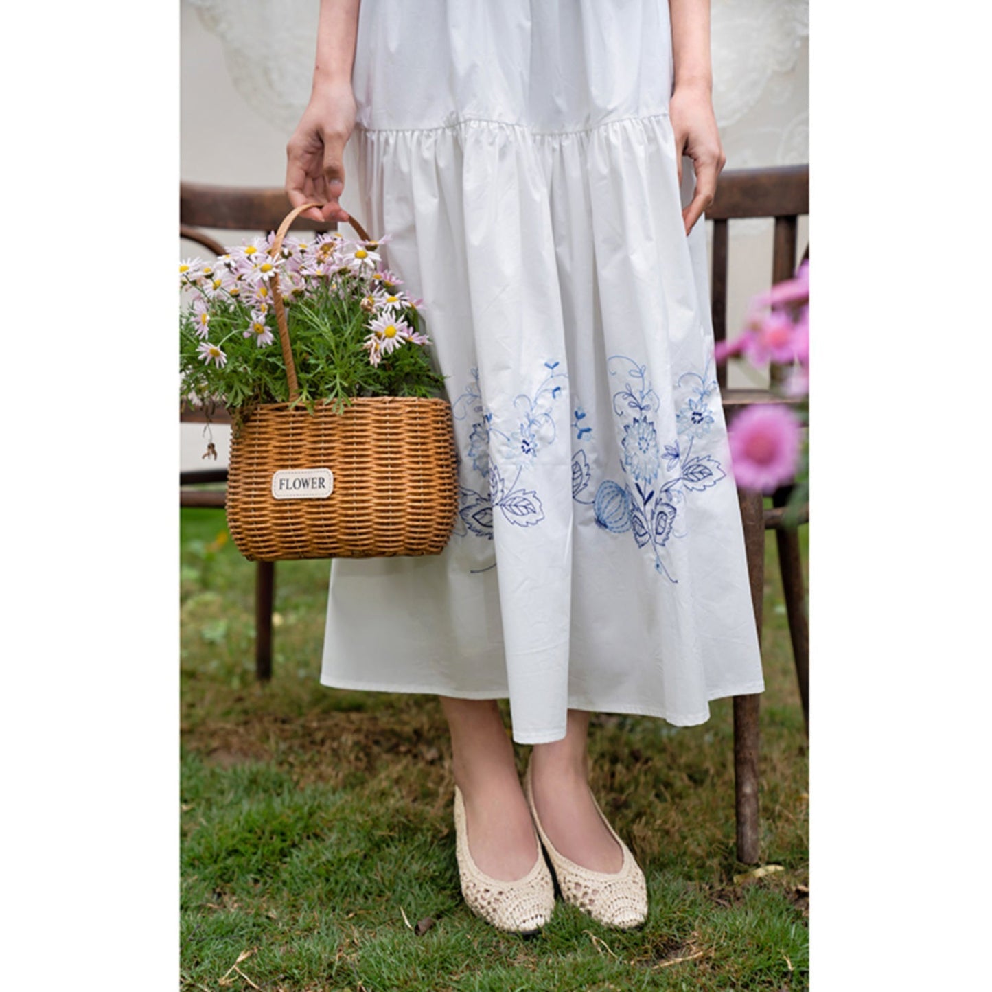 blue and white porcelain embroidered elastic waist A-line skirt