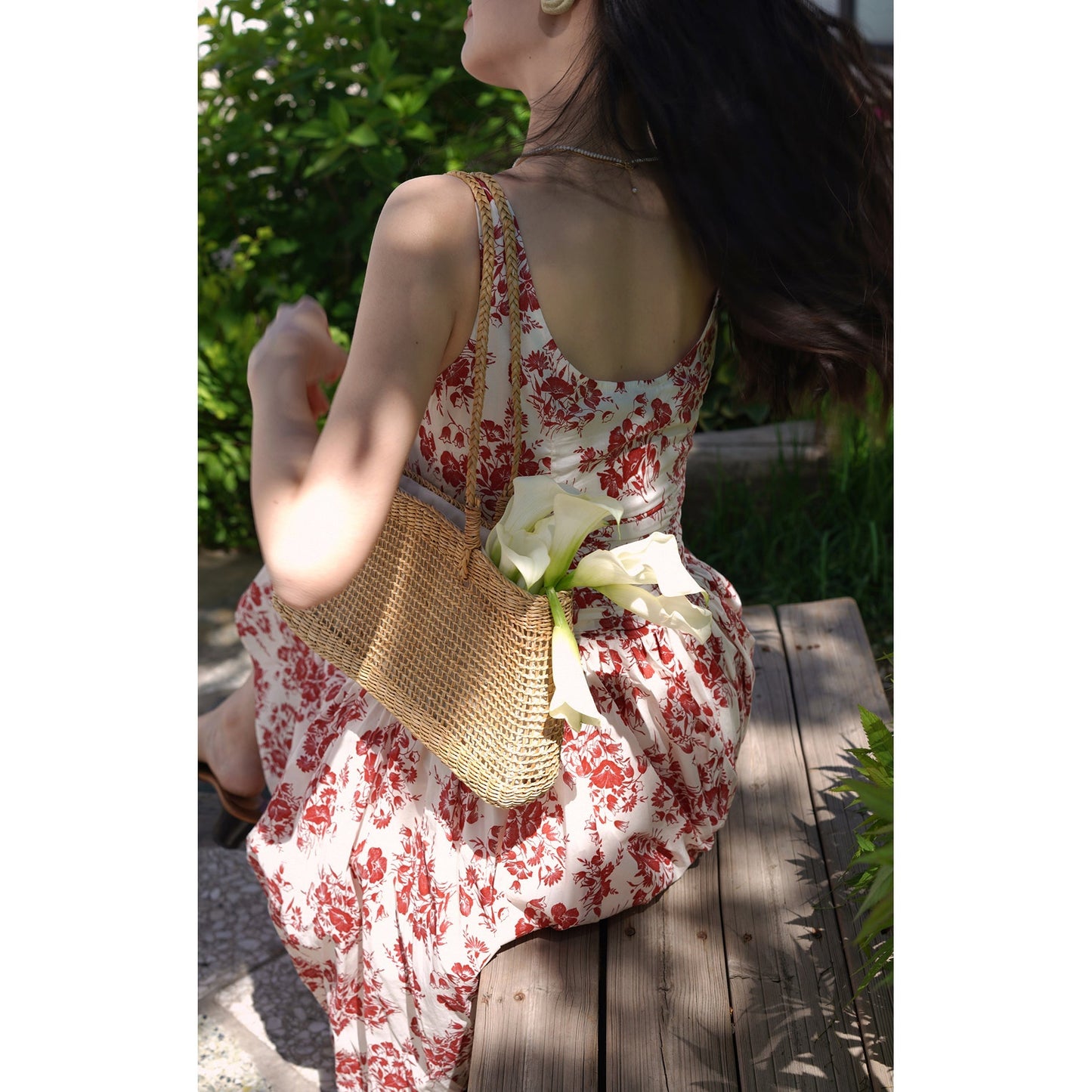 Red flower pattern sleeveless dress