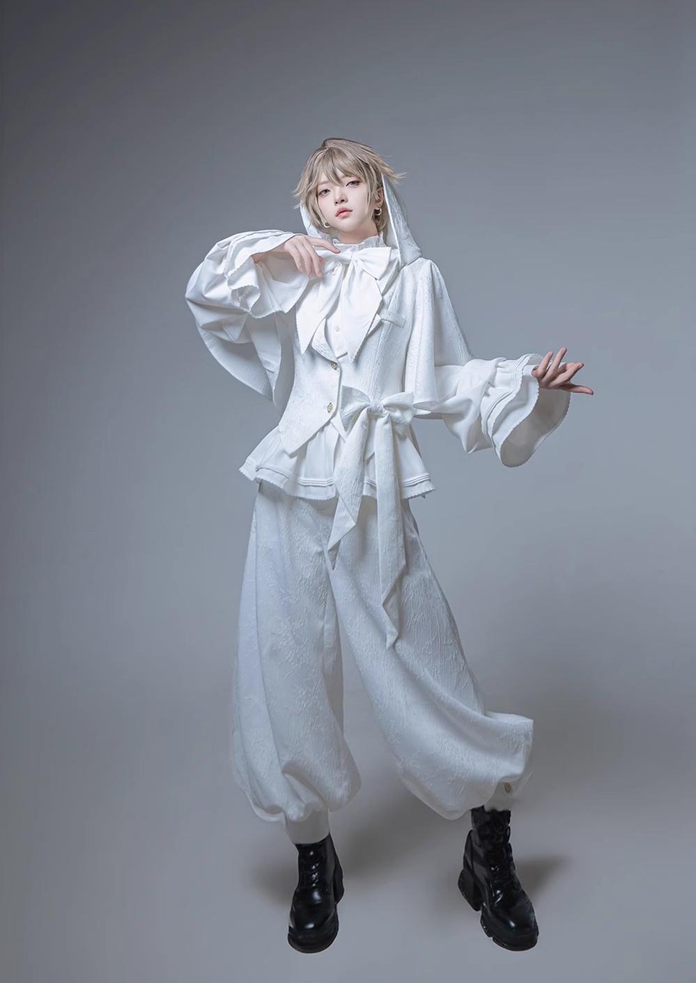 Princess Chronicles - Rabbit Hunting White Moonlight - White Ouji Lolita Jacket & Shorts Set