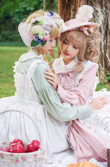 Chess Story - Rosebud Manor Version 2.0 - Vintage Country Lolita Embroidered JSK Smocked Dress