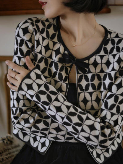 Geometric pattern classical cardigan