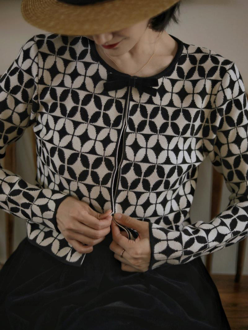 Geometric pattern classical cardigan