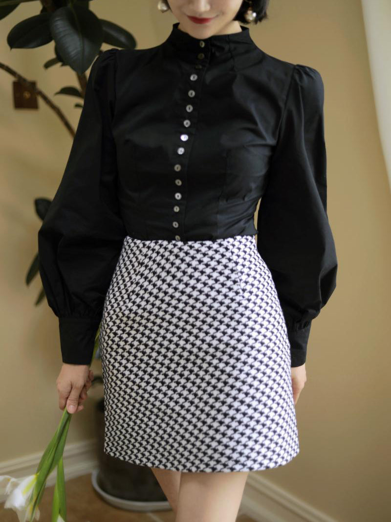 Houndstooth short tweed skirt