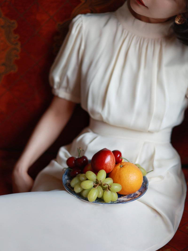 Pearl-colored lady classical dress