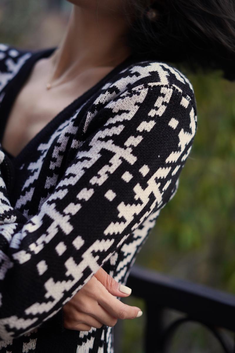 black and white geometric pattern knit jacket