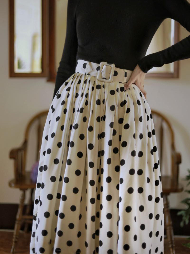 Polka Dot Pattern Umbrella Skirt of White Lady