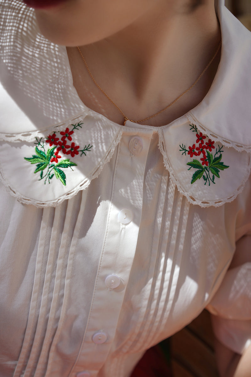 red bouquet medieval embroidery blouse